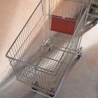 6 carrelli spesa