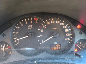 Opel corsa 2002