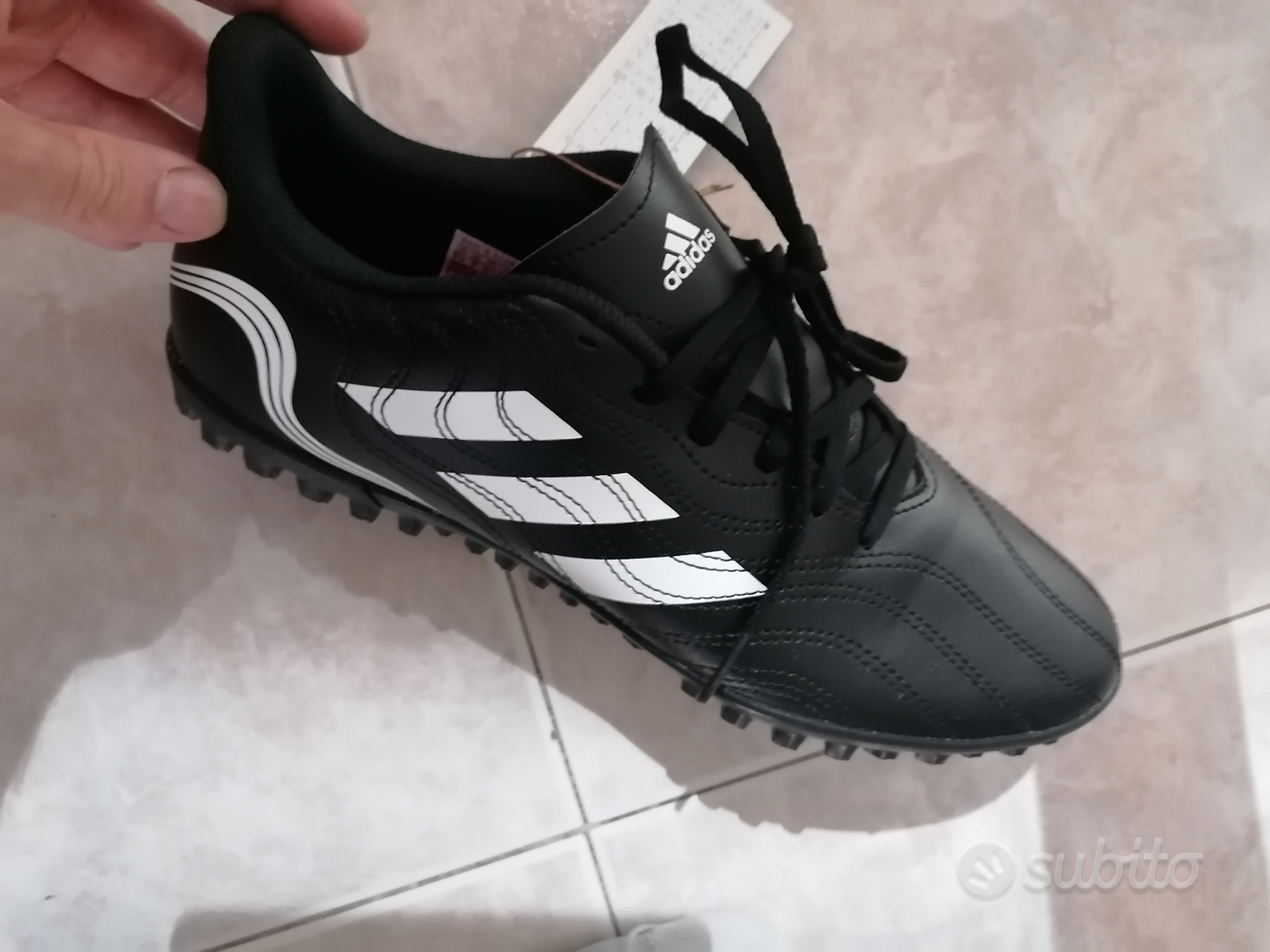 Adidas scarpe nuove outlet alte