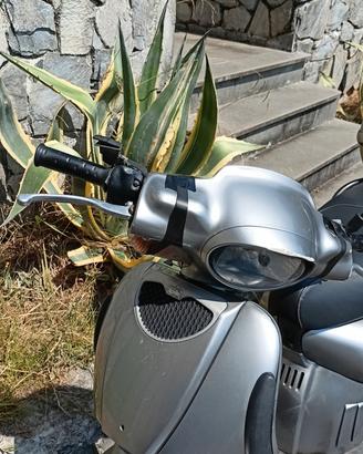 aprilia scarabeo