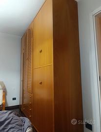 armadio e mobile per sala in legno vero