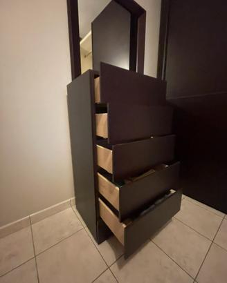 Cassettiera in vero legno + specchio abbinato