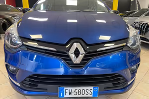 RENAULT Clio dCi 8V 75 CV 5 porte Moschino *OK G