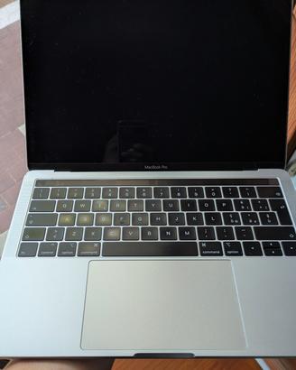 mac book pro 13 pollici 2019 schermo rotto