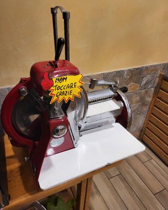 affettatrice a volano  OMEGA