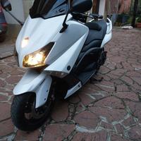 T-Max 530 Blackmax ABS km 8.800