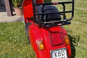 come da titolo vespa 50 pks anno 83