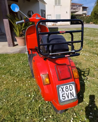 come da titolo vespa 50 pks anno 83