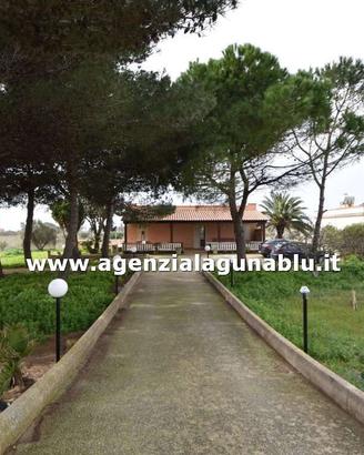 Casa singola vicino al mare con giardino