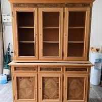 Imponente Vetrina Doppia in Legno Intarsiato