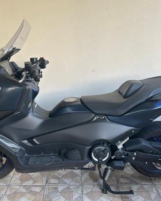 T Max 560