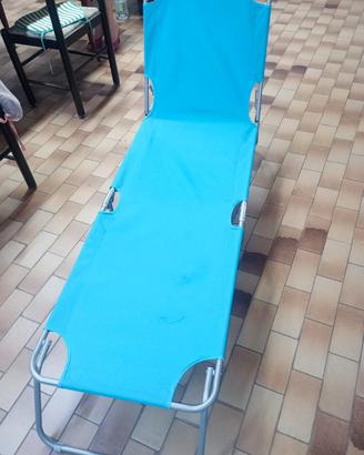 sdraio pieghevole in tessuto blu
