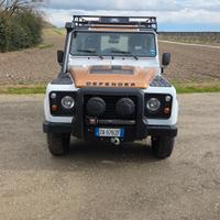 Lend Rover Defender 90
