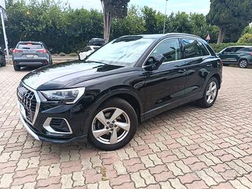 Audi Q3 35 1.5 tfsi Business Advanced