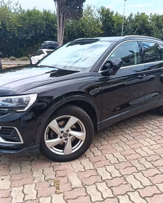Audi Q3 35 1.5 tfsi Business Advanced