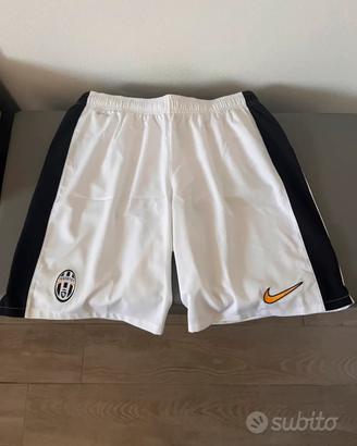 JUVENTUS KIT ANNI 2000