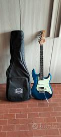 R66 chitarra Stratocaster