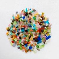 Frammenti di vetro di murano e pietre naturali