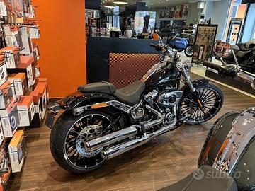 Harley-Davidson Softail Breakout BREAKOUT 117