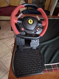 volante Thrustmaster Ferrari