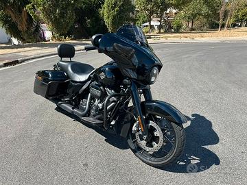 Harley Davidson Touring Street Glide 114
