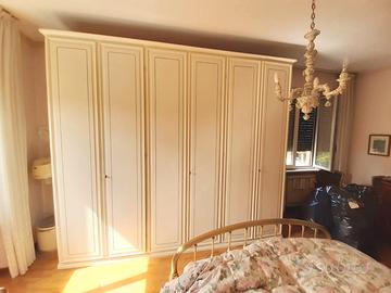 ARMADIO GRANDE ALTO laccato di qualità classico