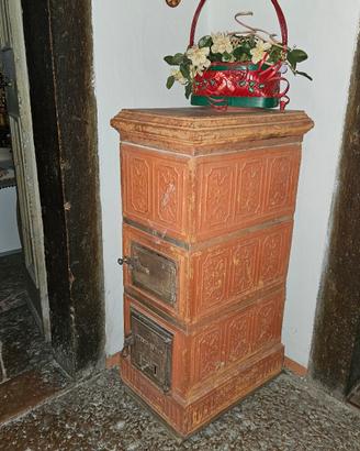 Vecchi stufa in cotto
