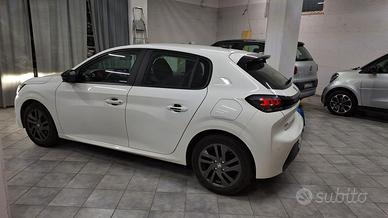 Peugeto 208 PureTech Active Pack