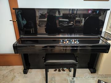 Pianoforte a muro Yamaha 