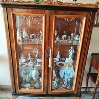 Cristalliera in noce