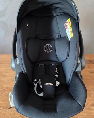 Seggiolino auto CYBEX Cloud G i-Size Moon Black