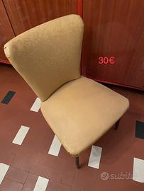 Poltrona Vintage da camera in pelle beige