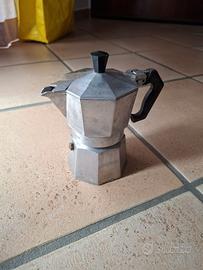 Caffettiera moka classica in alluminio
