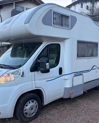 ADRIA MOBIL -2009-SOLO 46.000km- 6 POSTI LETTO-ECC