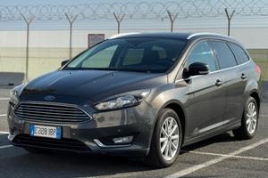FORD FOCUS BENZINA ECOBOOST 125CV TITANIUM GARANZI