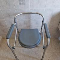 Sedia sanitaria per anziani