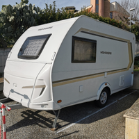 Roulotte Caravan Weinsberg 400LK con 4 posti letto