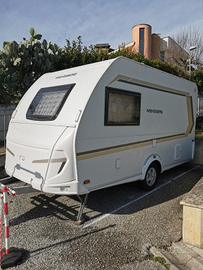 Roulotte Caravan Weinsberg 400LK con 4 posti letto
