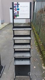 Espositore da terra in metallo 