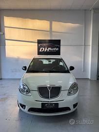 Lancia Ypsilon 1.2 69 CV Unyca