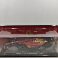 Ferrari F1-75 Charles Leclerc 1:24 - Modellino F1