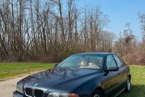  BMW e39 528i