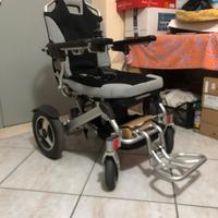Sedia a rotelle elettrica