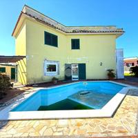 VILLA SINGOLA A BACOLI