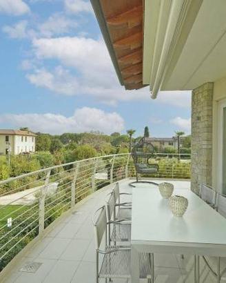 Attico / Mansarda di 184 m² con 4 locali e box aut