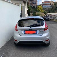 FORD FIESTA GPL/BENZINA 2010