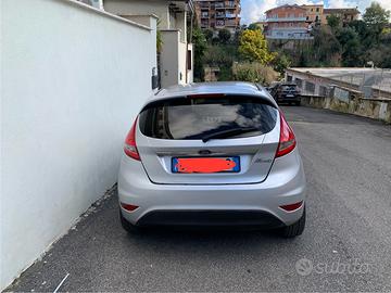 FORD FIESTA GPL/BENZINA 2010