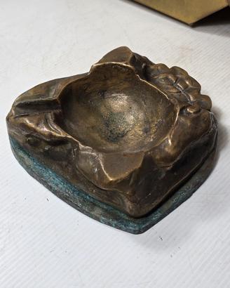 scultura bronzo posacenere svuotatasche fine 800