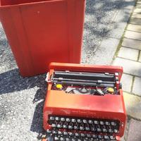 MACCHINA DA SCRIVERE OLIVETTI