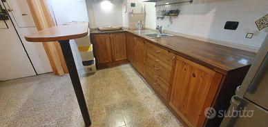 Cucina componibile in legno